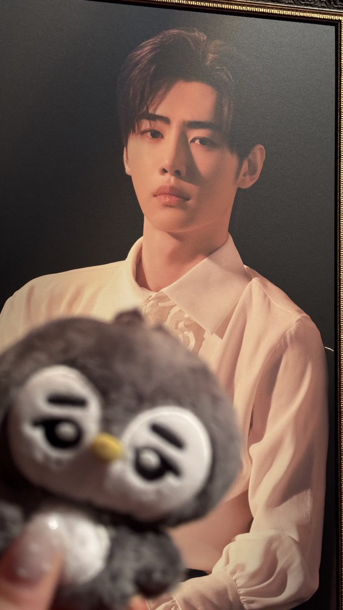 val ᡣ𐭩 tweet media