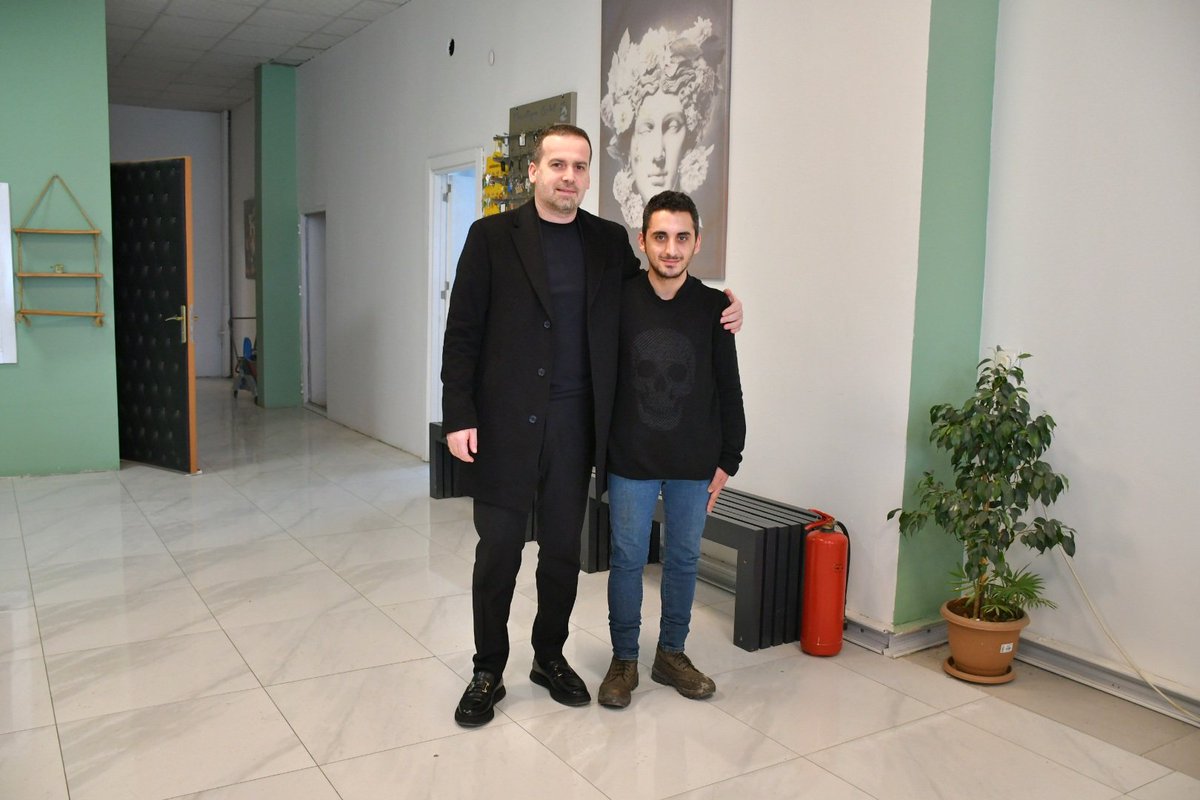 📍Kanalboyu Emlak

Maginder üyelerimiz Kanalboyu Emlak işletme sahipleri kıymetli kardeşlerim Sn. Veysel Aydoğan’ı, Sn. Eyüp Bozdemir'i ve Yasin Taha Meray'ı iş yerlerinde ziyaret ettik.
Nazik misafirperverlikleri için kendilerine teşekkür ediyoruz.

#malatya #emlak #gayrimenkul