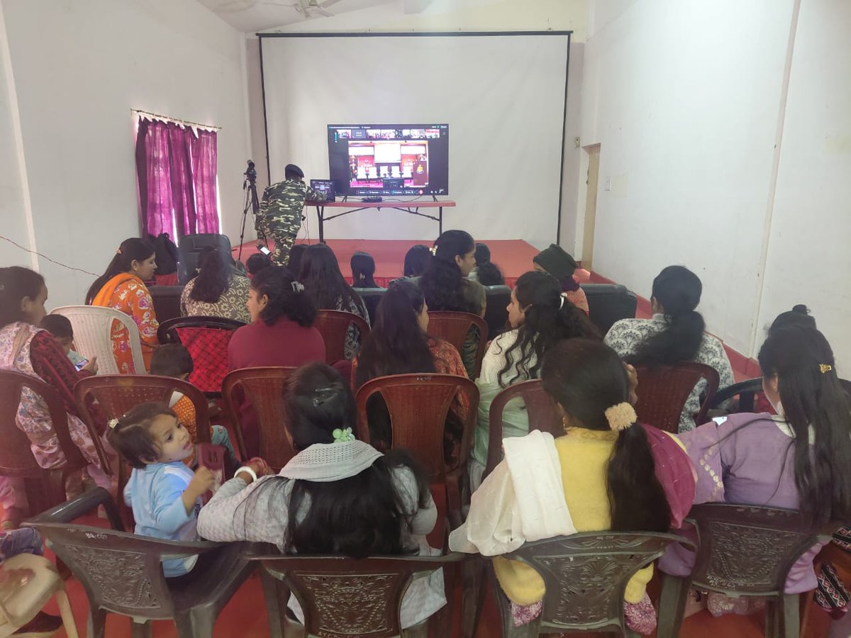 दिनांक 13.02.2026 को 30 वीं वाहिनी सशस्त्र सीमा बल, दिरांग (अ. प्र.) में संदिक्षा सदस्यों के लिए एक दिवसीय कौशल विकास प्रशिक्षण कार्यक्रम का आयोजन किया गया। यह प्रशिक्षण सूक्ष्म, लघु एवं मध्यम उद्यम मंत्रालय के प्रतिनिधियों द्वारा वीडियो कॉन्फ्रेंस के माध्यम से संचालित किया गया।