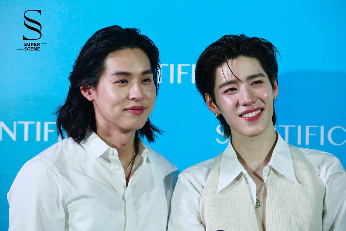 “บิวกิ้น - พีพี” กับงาน SKINTIFIC ผิวฉ่ำเหมือนความรักเลยไหมน้า 💙❤️

#SKINTIFICxBILLKINPP
#377คืนผิวดีบิวกิ้นพีพี
#SkintificEveryMomentxBKPP
#PPKritt #Bbillkin