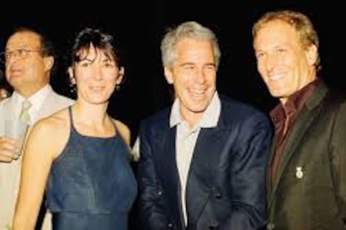 NO OLVIDES PORQUE EL CASO EPSTEIN SEGUIRÁ

EL TIPO ES/ERA AGENTE MOSSAD ISRAELÍ

TENÍA X MISIÓN CORROMPER/DOCUMENTAR TODO

X ESO ARCHIVOS CON LAS ÉLITES DEL MUNDO

OBJETIVO: TENER EN CARPETA PARA EXTORSIONAR

X ESO: GENOCIDIO ISRAELÍ EN GAZA ES CALLADO

NO ES SILENCIO ES TEMOR !