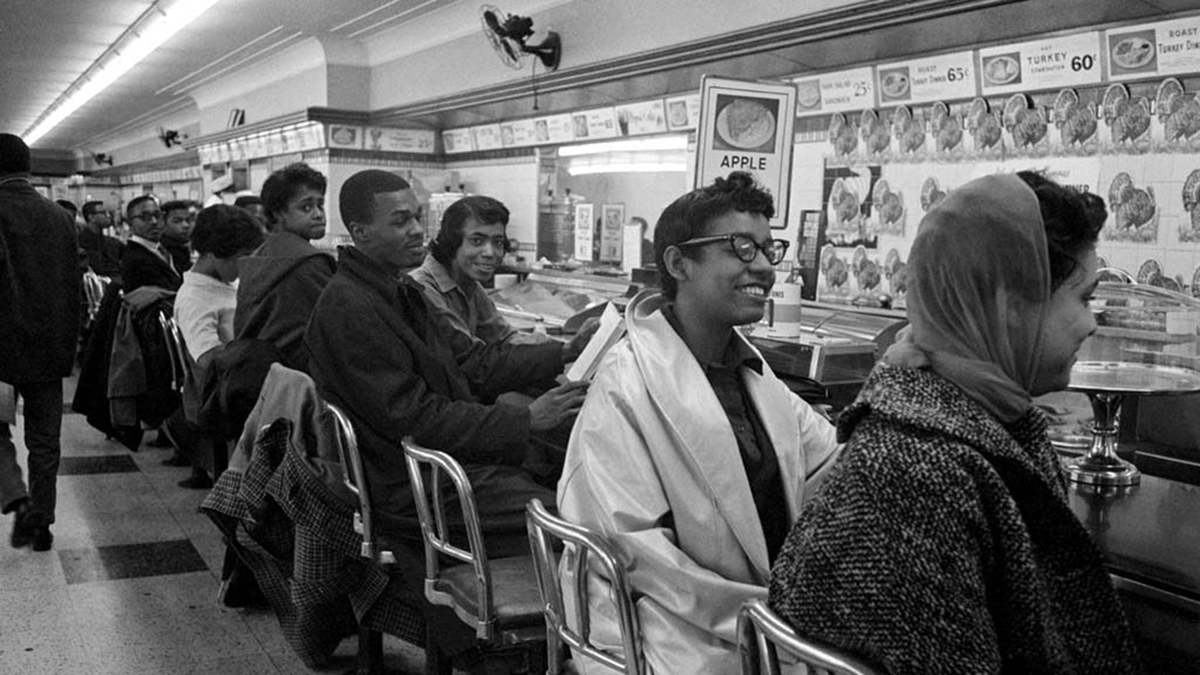 #OnThisDay in 1960, students, many of them students from Fisk University, began sit-ins in downtown Nashville, Tennessee. In the months that followed, more than 150 were arrested. 

Rather than pay fines, the students served their time in jail. When a mayor’s committee suggested