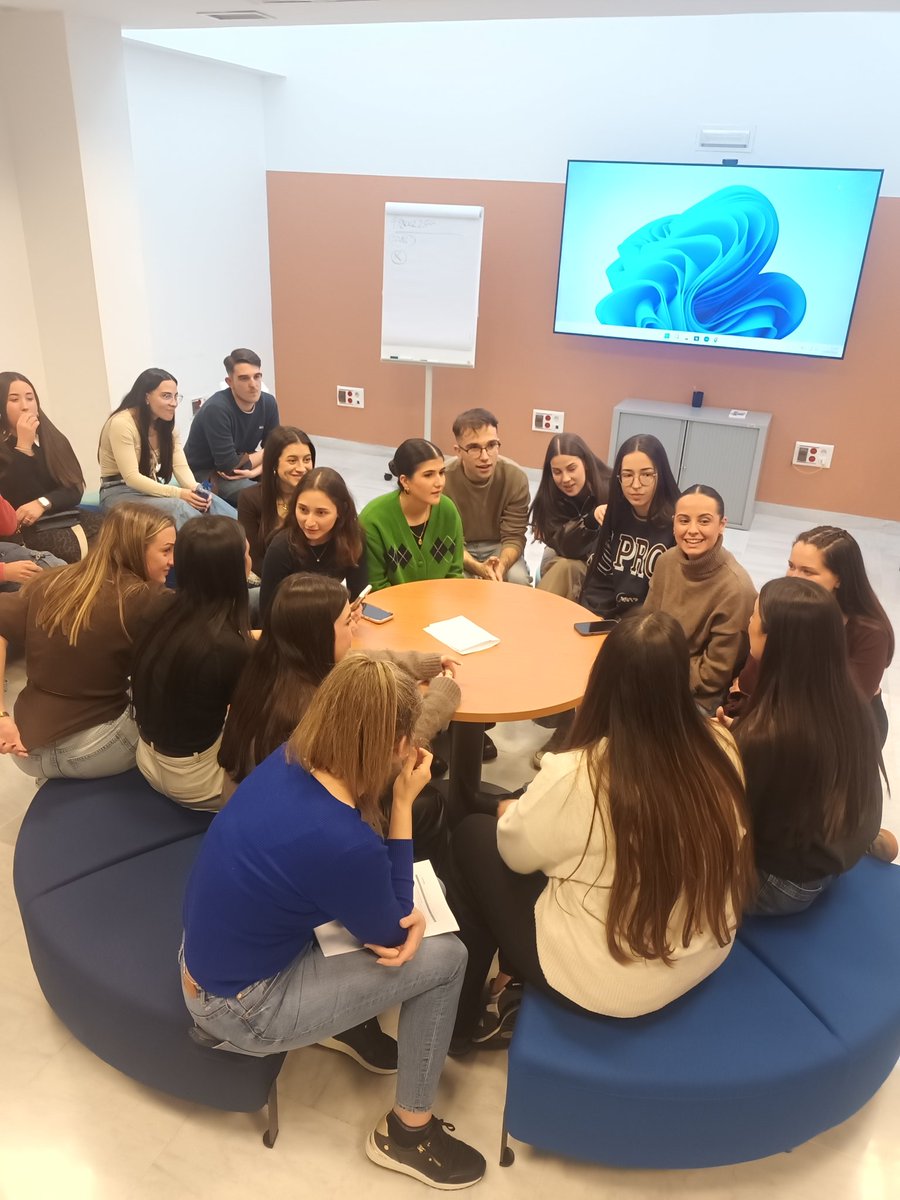 Enfermeria Cuidados Críticos UMA tweet media