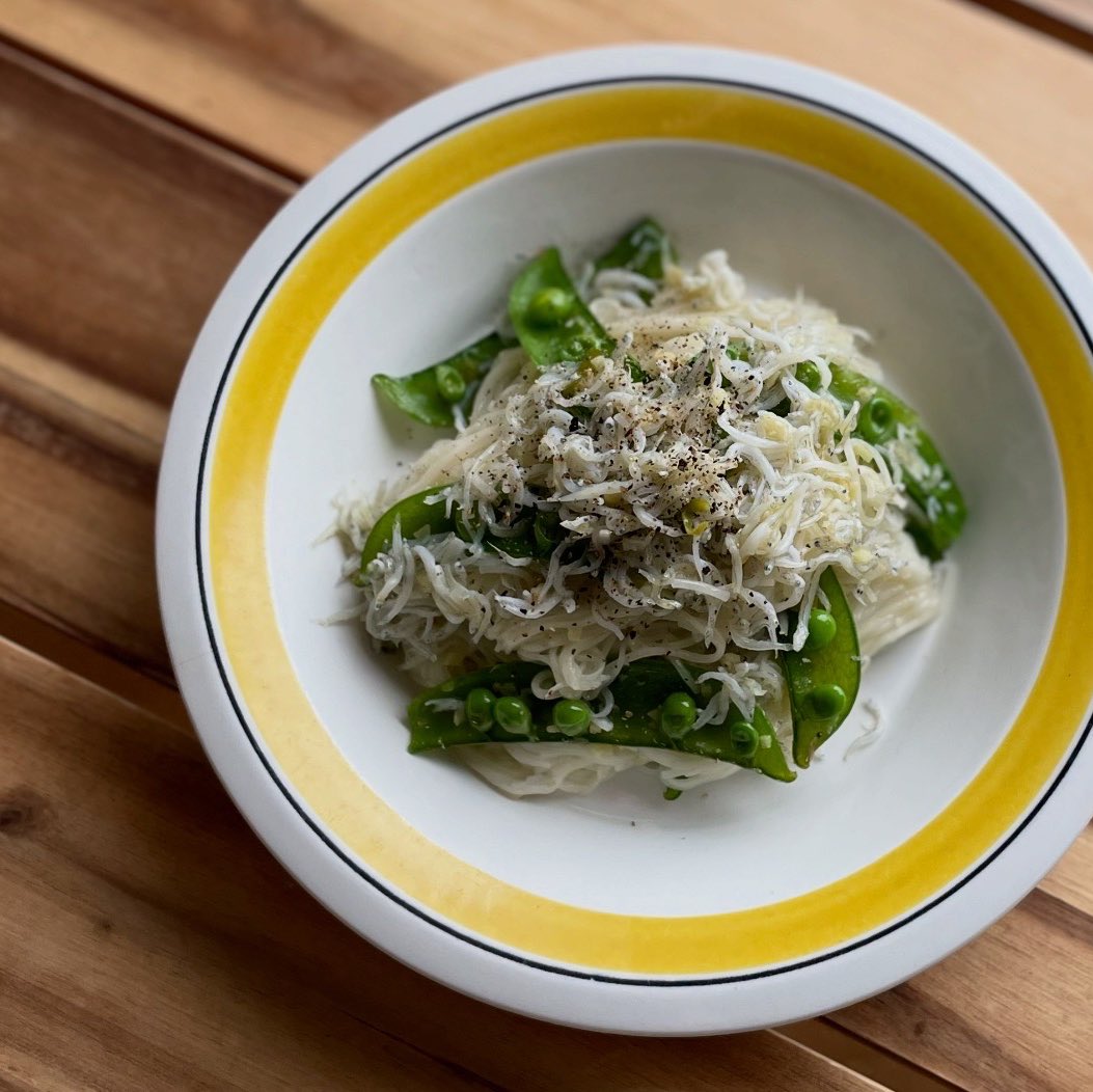 #今日のそうめん [1759日目]

しらすとスナップえんどうのジンジャーそうめん。
初めて南関そうめんをアレンジしました。
新鮮❣️