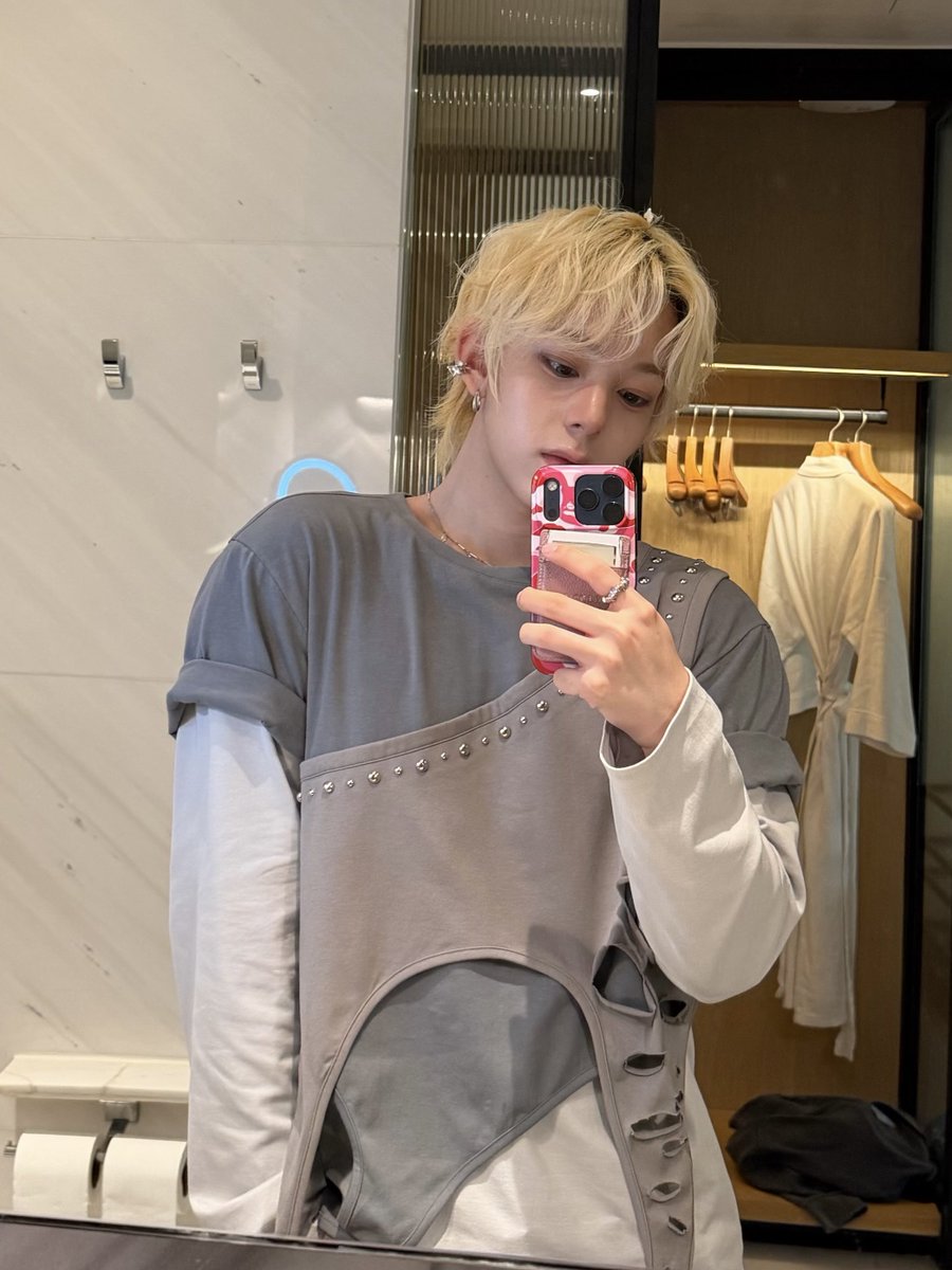 ChihWonPH's tweet photo. [📸] 260213 - #CHIHEN | AHOF X UPDATE

Thank you for welcoming us with such warm cheers again today 😉🫶

#AHOF #AHOF #즈언 https://t.co/VnbNLpDu07
