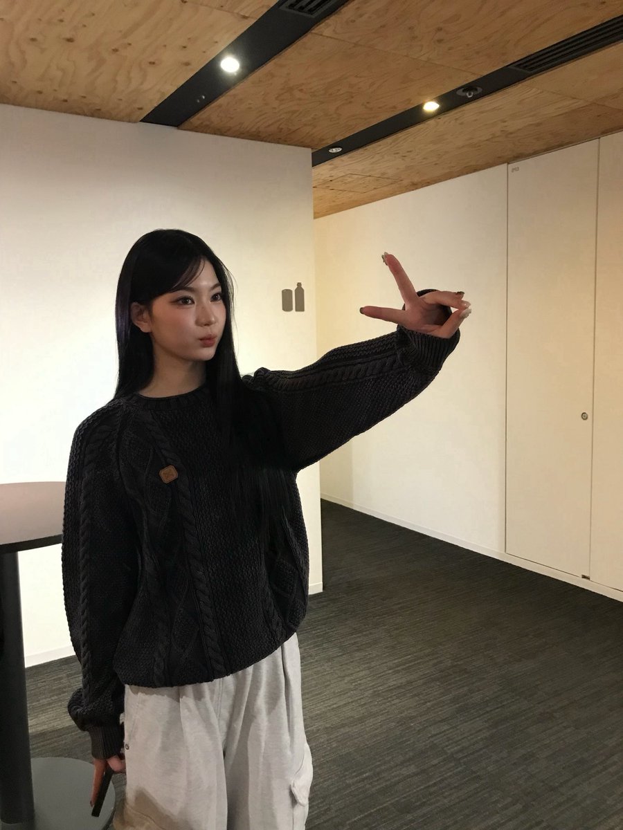 #1  biggest  lover  girl  here  .ᐟ