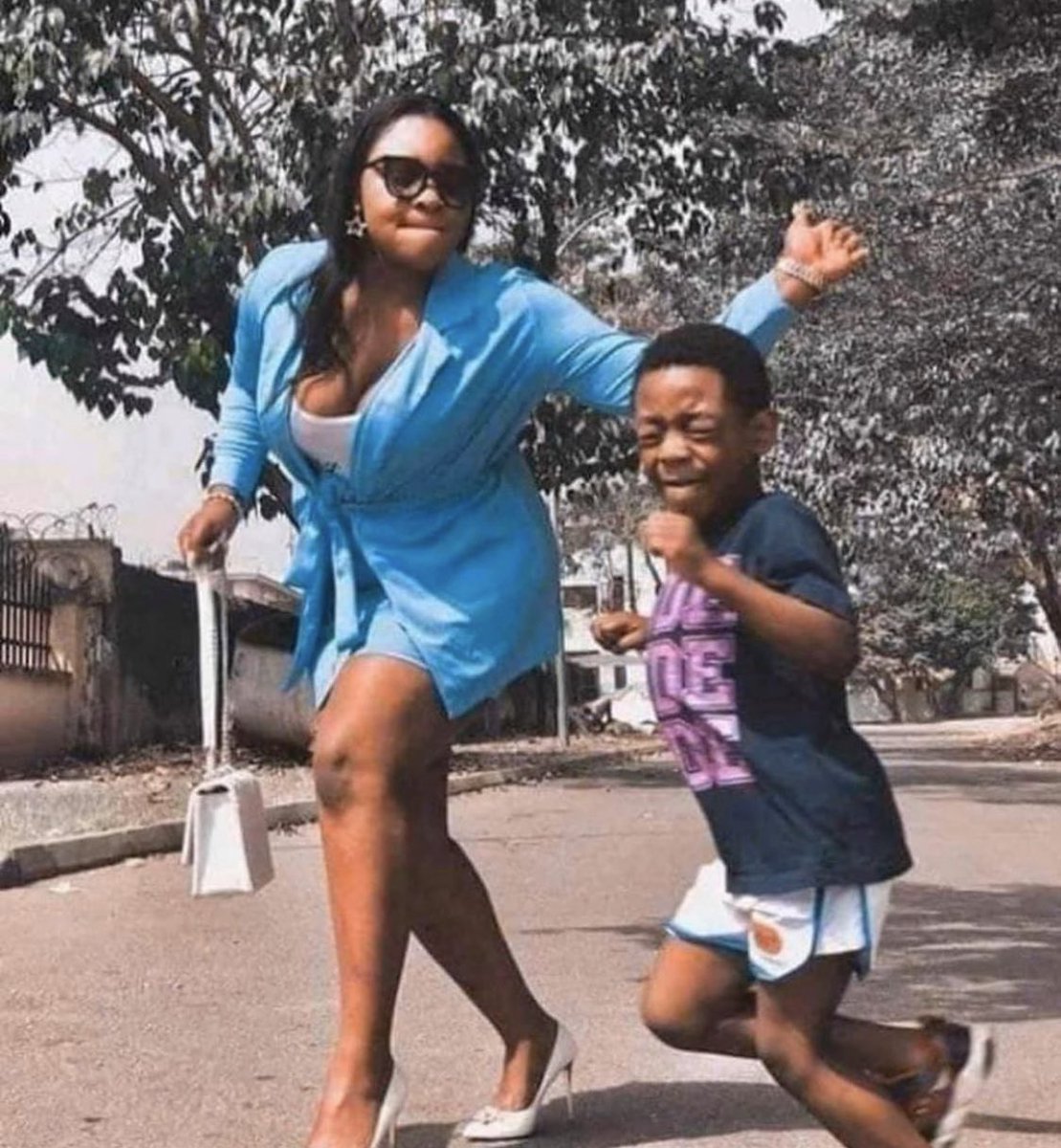 Its_Roddie's tweet image. “Mummy ambia daddy twende tuone ule mzu...?