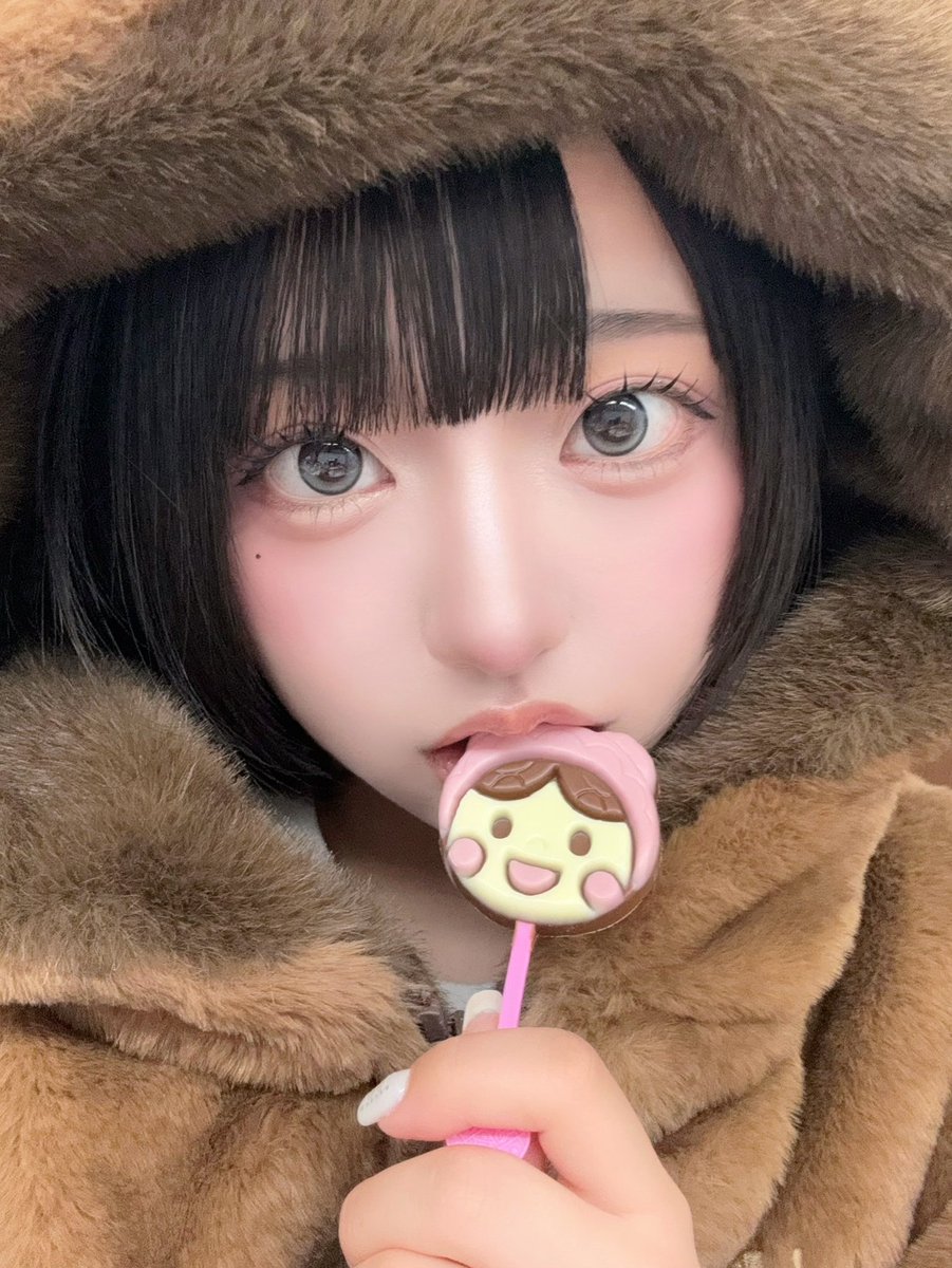 早めのバレンタイン🍫💝

えりさがチョコくれた🧡
なんで赤ちゃんマンなのかな？？^^