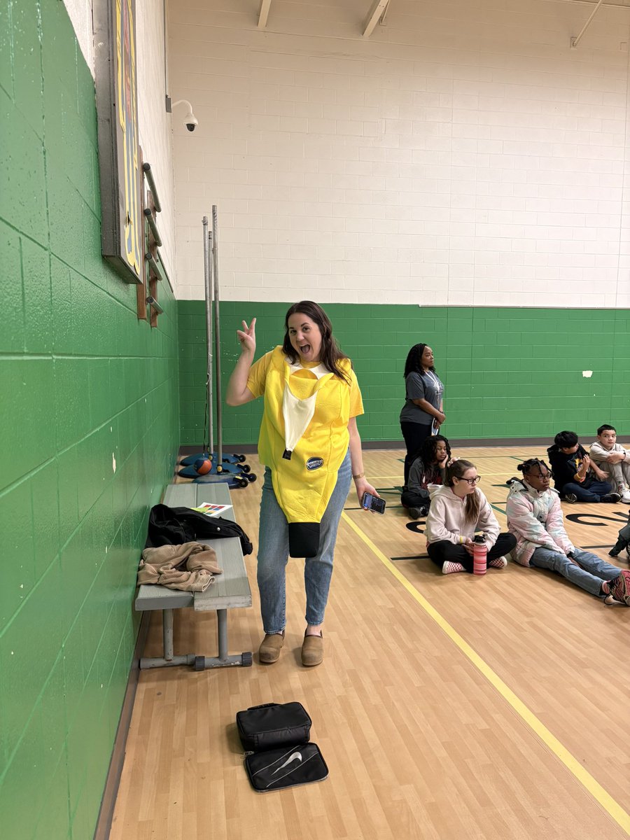 Grescolts's tweet photo. Recap from our House Assembly! Kindness week has been amazing! 💛💚

#Grescolts #VBCPS #Kindnessweek https://t.co/c35zXjFSLR