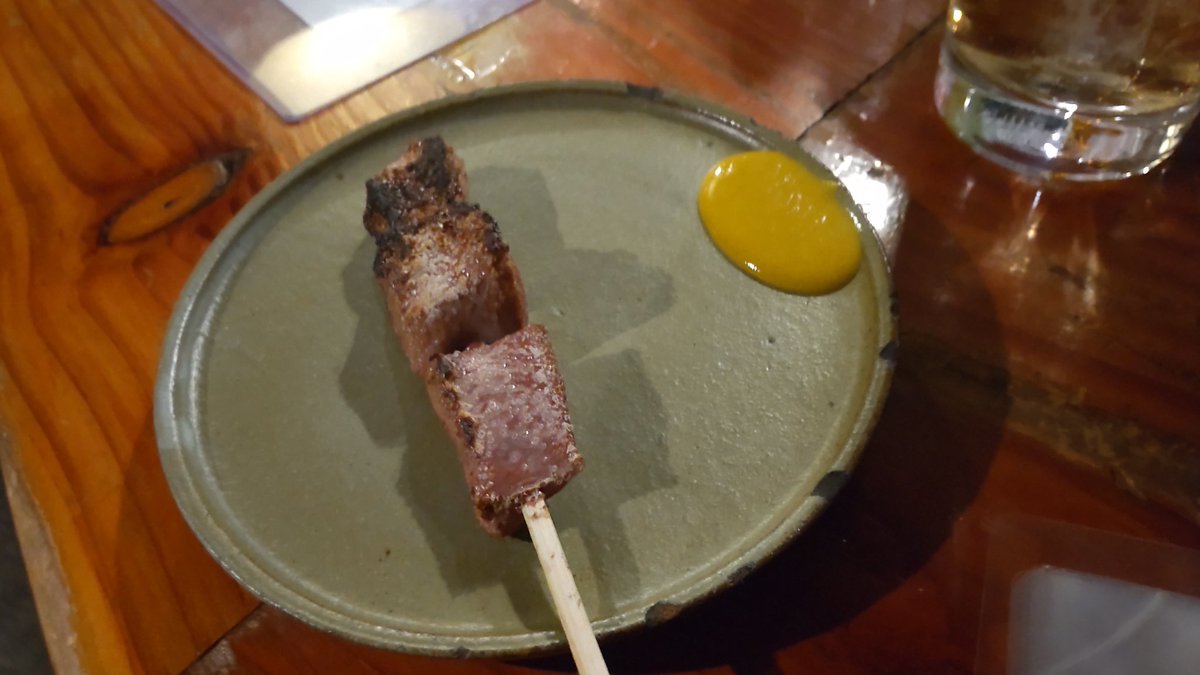 hm34BL91OwbOlsC's tweet image. その後、
#みのる
#もつ焼き
#中目黒