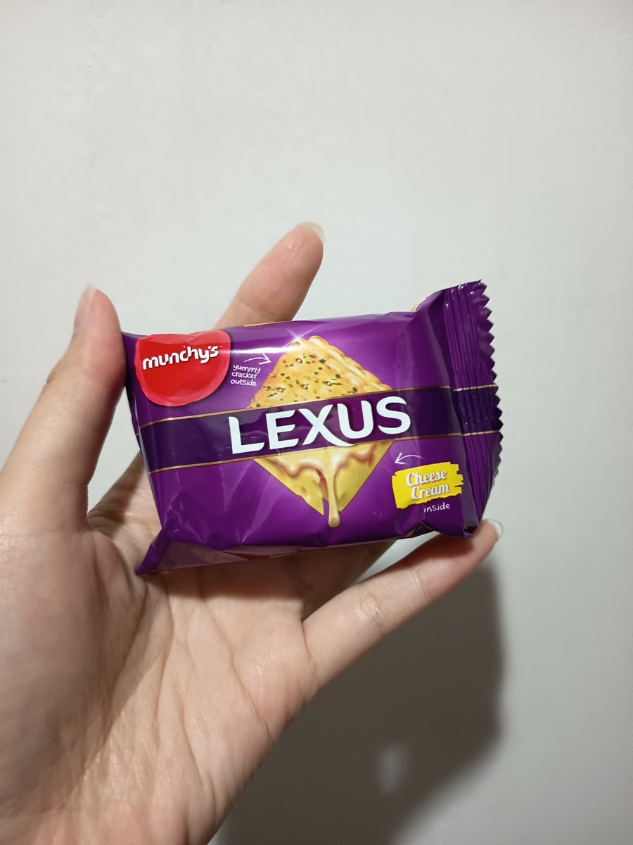 Alhamdulillah, umur 20 an awal udah bisa beli lexus 🙏🏻