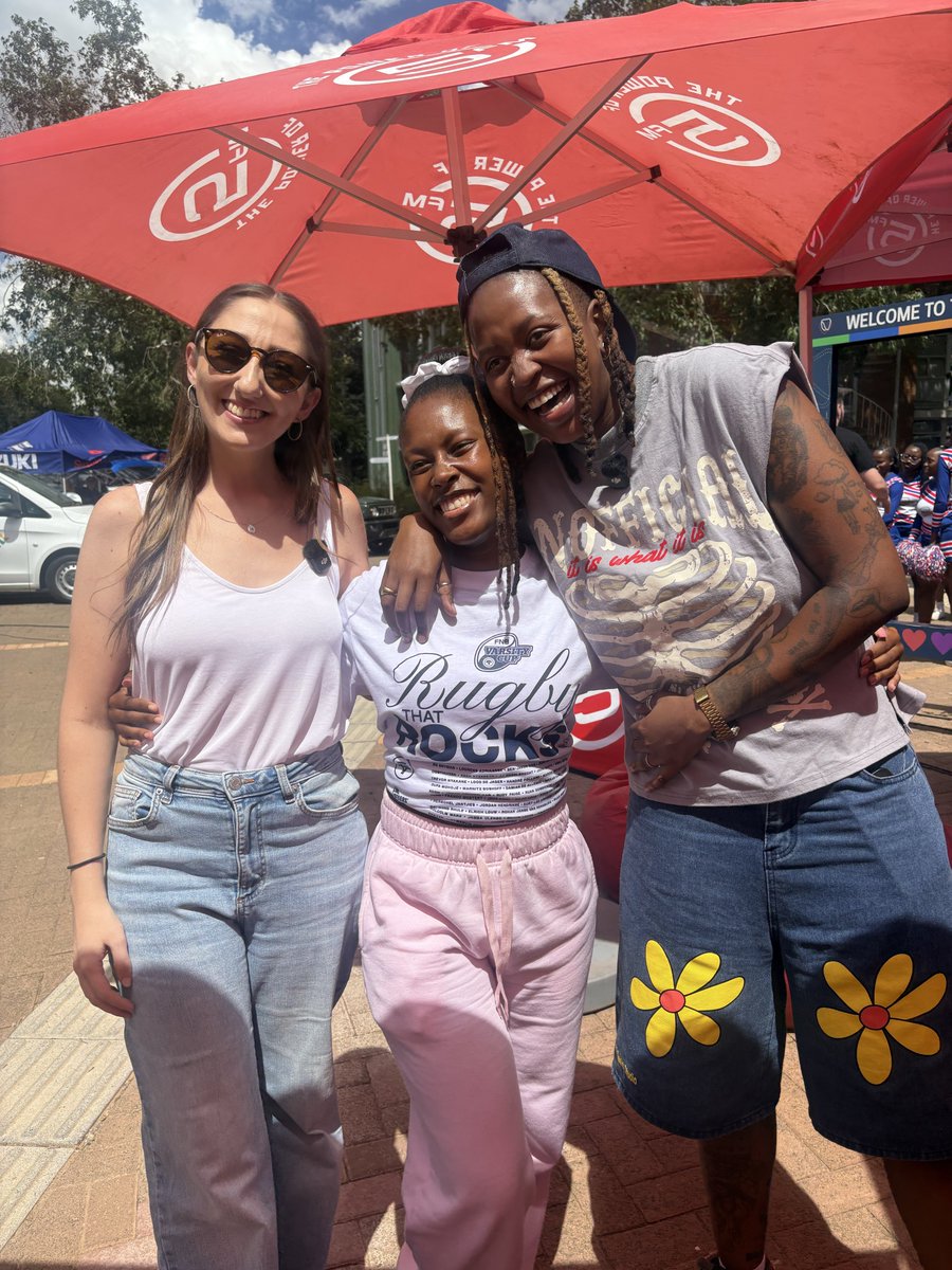 5FM's tweet image. Epic vibes wrapped up in these amazing moments. Thank you for tuning in to #5Lunch as they came to you live from University of the Free State. Massive shout out to Standard Bank - South Africa for the coolest activation full of cool activities and prizes. 

#OWeek Ampli5ed by 5!