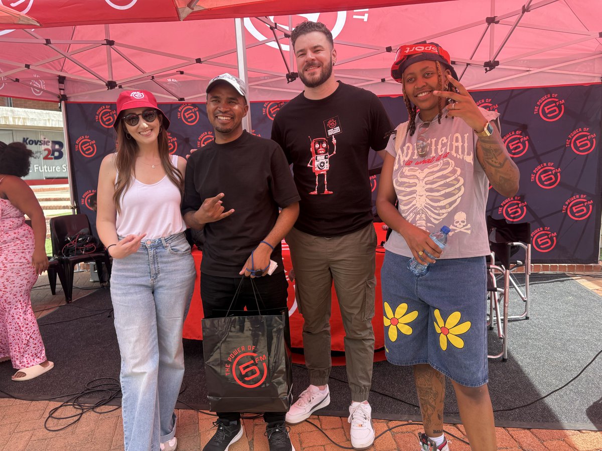 5FM's tweet image. Epic vibes wrapped up in these amazing moments. Thank you for tuning in to #5Lunch as they came to you live from University of the Free State. Massive shout out to Standard Bank - South Africa for the coolest activation full of cool activities and prizes. 

#OWeek Ampli5ed by 5!