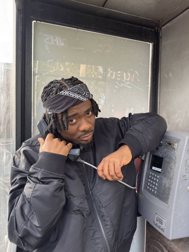 I will be spending my valentine alone. Sometimes losing someone teaches you how to love yourself.

This song "Enough love" captures my journey.

middyoffishall.ffm.to/enoughlove