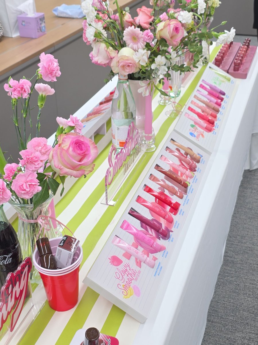 #협찬 #RT이벤트
3월에 출시 예정인 퓌 신상 픽 조합✨️

#RT 해주신 두분께 제가 픽한 #한서_립테이스팅바 조합 컬러를 드립니다

🥜스무디립밤 - 피넛버터 캐러멜
🌹로즈옵세션 - 드라이로즈
🍒콜라글로스 - 체리콜라 30%