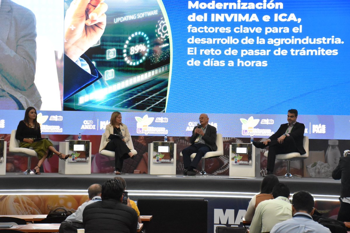 #EnFotos 📸 
Así se vivió el #AgroindustriaANDI, un espacio de diálogo, innovación y construcción colectiva para fortalecer el futuro del campo y la industria en Colombia 🌱🚜
#MásPaísANDI