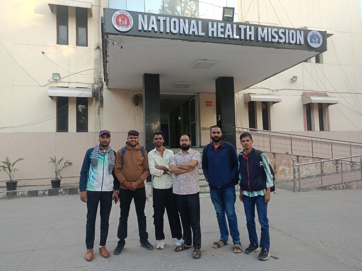 CHO और स्टाफ नर्स भर्ती में कॉमन कैंडिनेट के समाधान के लिए छात्रों ने रखी मांग
एनएचएम एमडी से मुलाकात करके समाधान की रखी मांग
साथ ही जल्द नियुक्ति और वेटिंग को लेकर भी रखी बात
#EducationNagari