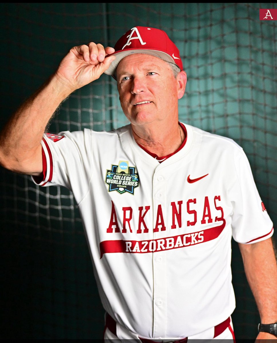 sihog's tweet photo. GAMEDAY!
#ThisIsBaseball
#CWS
#DVH
#HogBaseBall https://t.co/aAMfA3K6kp