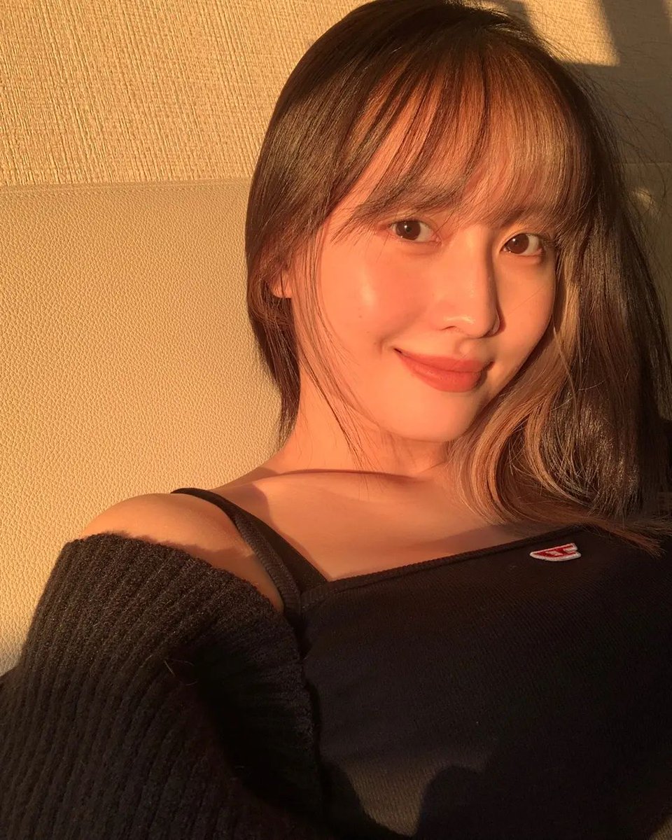 todayintwice's tweet image. 4 years ago today, MOMO posted these photos on Instagram.