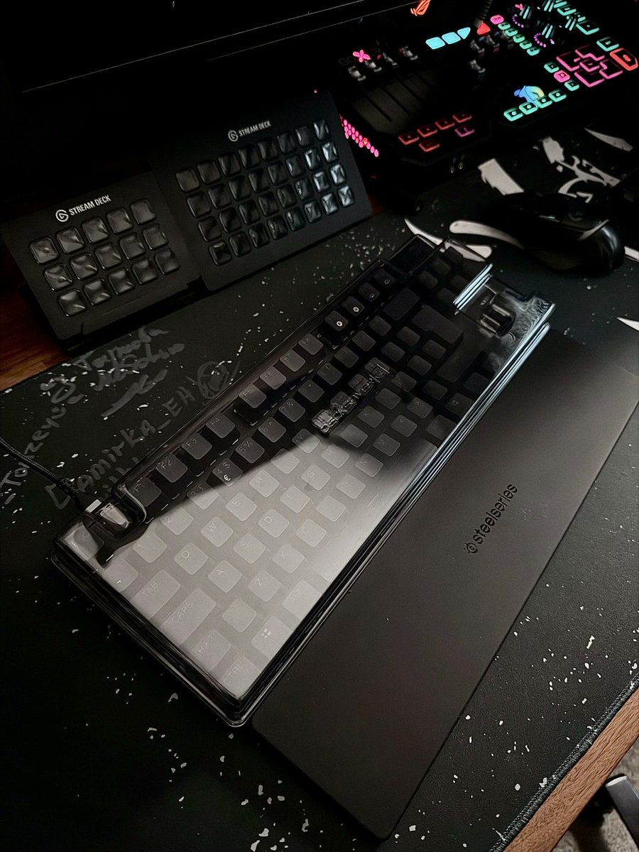 DECKSAVER tweet media