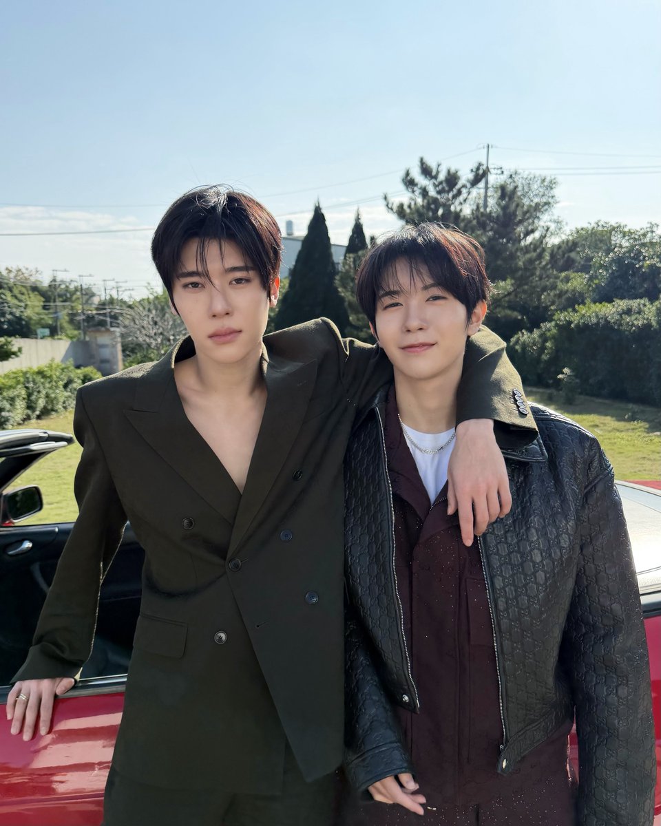 🚪🌿

#SION #RYO 
#시온 #료 
#シオン #リョウ
#NCTWISH
#COSMOSTAR