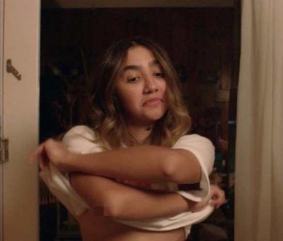 Its_Roddie's tweet image. Rusian: vjdhduisjsbuskbhdkshhf

Kenyan Women: