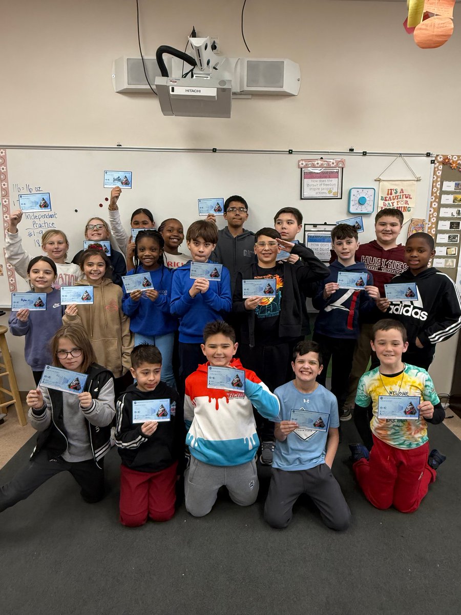 Foxford🦊 tweet media