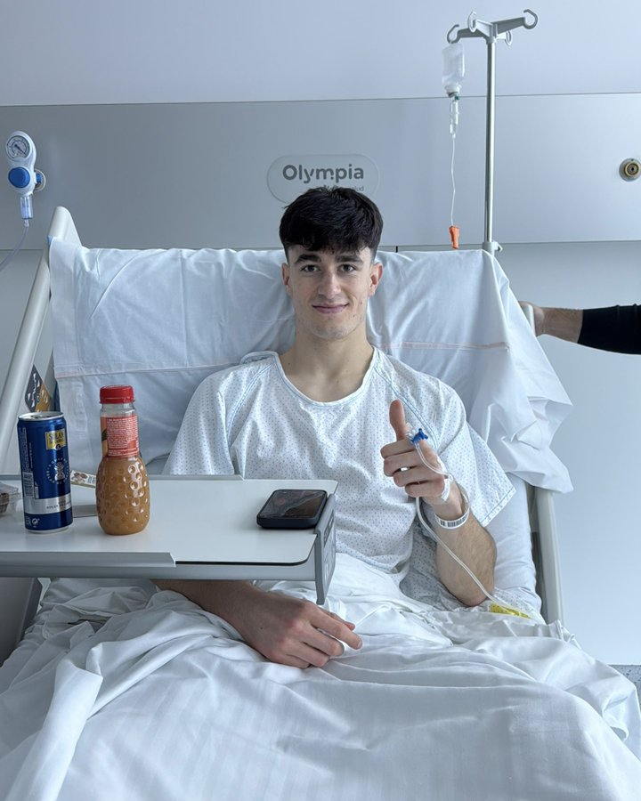 🥤 Ves a Manex recién operado con su zumito y recuerdas que es tan solo un chaval de 18 años

📸 <a href="/realracingclub/">Real Racing Club</a>