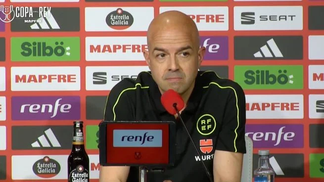La diferència és que, si el VAR passa 7 minuts revisant una jugada del Barça, és per trobar la manera d’anul·lar-li el gol; en canvi, si és del Madrid, és per trobar la manera de concedir-lo.

Una altra diferència és que el Barça no serà capaç de posar a G. Fuertes a la nevera.
