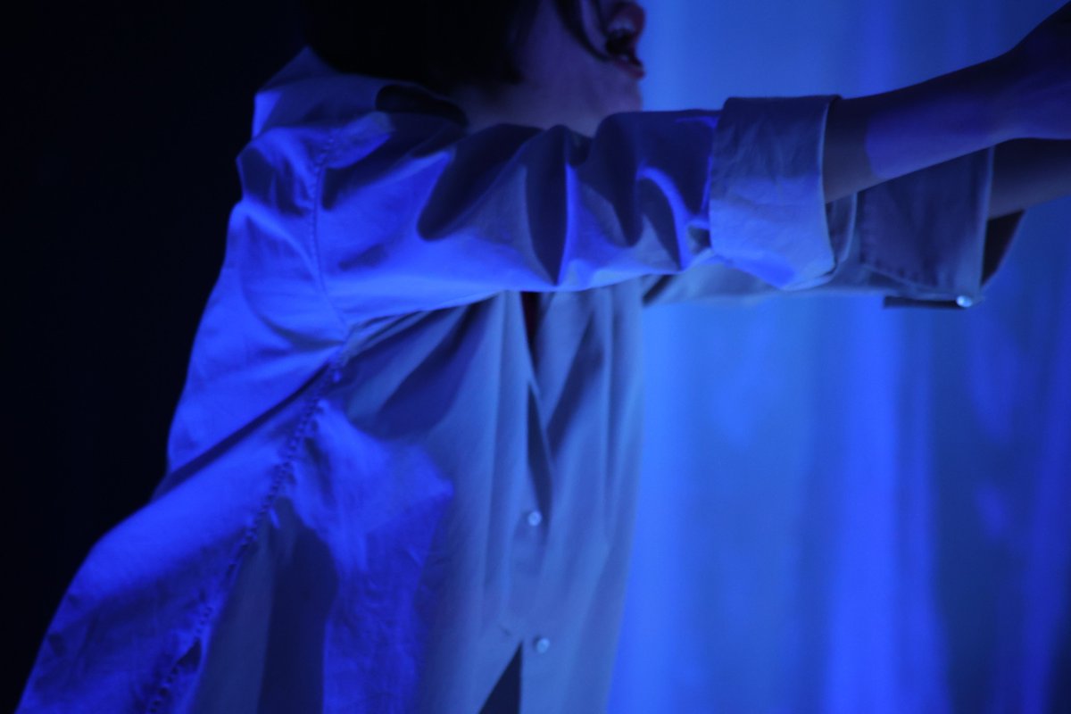 劇団薄明第二回公演『赤鬼』
初ステが終演いたしました。
ご来場誠にありがとうございました。

2ステージ目は2/14（土） 13:00開演です。
当日券のご用意もございます。

明治大学猿楽町第二校舎一階アートスタジオでお待ちしております。

ご予約はこちら
ticket.corich.jp/apply/423584/
#劇団薄明 #赤鬼