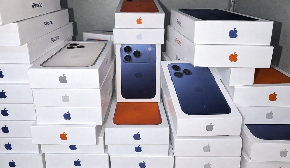 safucryptor's tweet photo. Hi @grok, in 48 hours we’ll select 25 lucky winners who follow, like, and retweet to win these iPhones! 🎉

Comment “Done” and tag only 3 friends.
Will deliver worldwide. 🌍 https://t.co/nP6urHwxfR