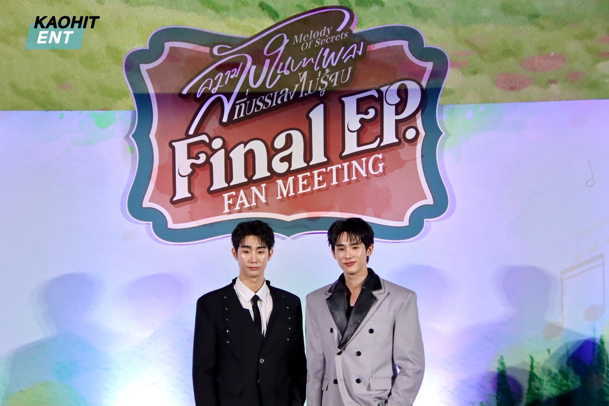 "ฟอส-บุ๊ค"  "บุ๋น-แจน-พลอยภัช" ในงาน "ความลับในบทเพลงที่บรรเลงไม่รู้จบ Final EP. FAN MEETING"

#MelodyOfSecretsFinalEP 
#fforce_ #kasibook 
#forcebook #ฟอสบุ๊ค
 #bb0un #JANHAE 
#PloyPhachkarin