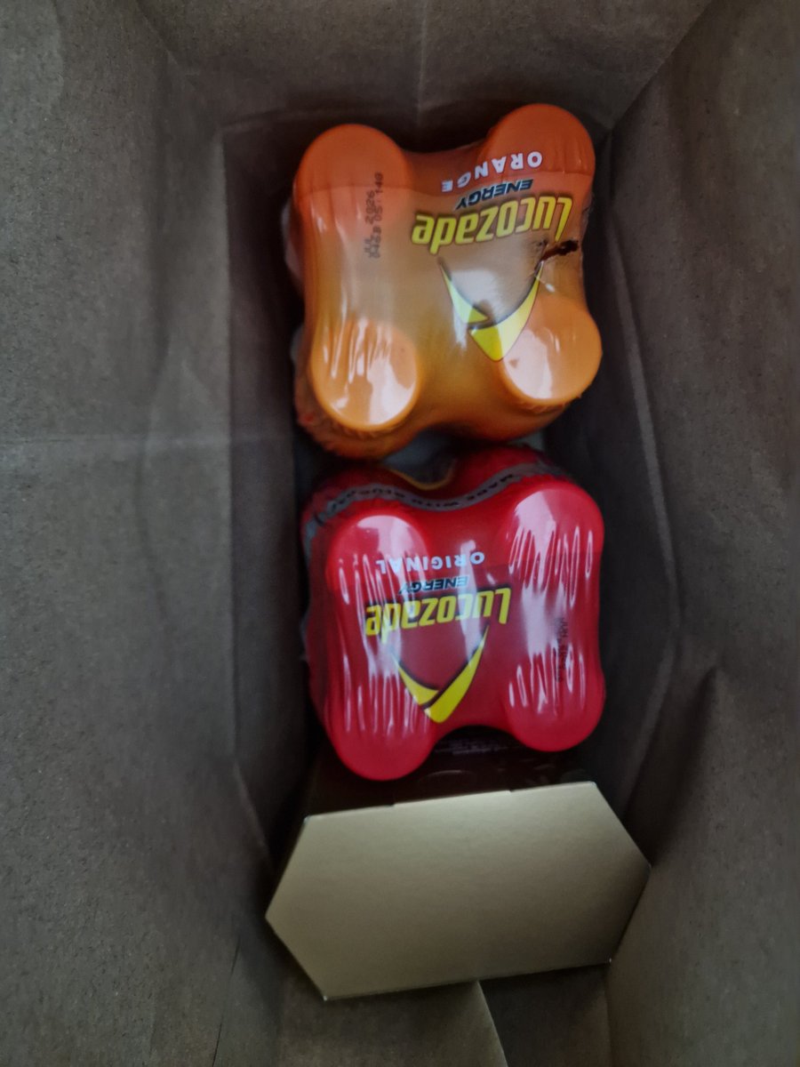 mattheworr87's tweet photo. This is what I ordered vs what I got! https://t.co/9i8Jzec863