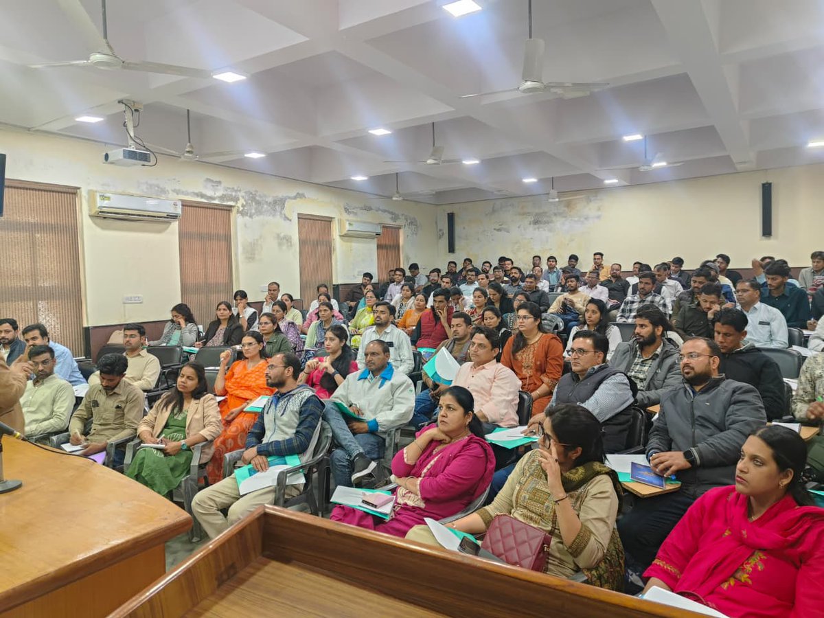 abdm_rajasthan's tweet photo. рдЖрдЬ рд╕реНрдЯреЗрдЯ рдЗрдВрд╕реНрдЯреАрдЯреНрдпреВрдЯ рдСрдл рд╣реЗрд▓реНрде рдПрдВрдб рдлреИрдорд┐рд▓реА рд╡реЗрд▓рдлреЗрдпрд░, рдЬрдпрдкреБрд░, рдореЗрдВ рддрдХрдиреАрдХреА рдЕрдзрд┐рдХрд╛рд░рд┐рдпреЛрдВ (рдЕрдЬрдореЗрд░ рдФрд░ рдЬреЛрдзрдкреБрд░ рдЬрд╝реЛрди ) рдХреЗ рд▓рд┐рдП рдПрдХ рджрд┐рд╡рд╕реАрдп рдкреНрд░рд╢рд┐рдХреНрд╖рдг рдХрд╛рд░реНрдпрд╢рд╛рд▓рд╛ рдХрд╛ рдЙрджреНрджреЗрд╢реНрдп рд╕реНрд╡рд╛рд╕реНрдереНрдп рд╕реЗрд╡рд╛рдУрдВ рдореЗрдВ рдбрд┐рдЬрд┐рдЯрд▓ рдкреНрд░рдХреНрд░рд┐рдпрд╛рдУрдВ рдХреЛ рд╕реБрджреГрдврд╝ рдХрд░рдиреЗ рдкрд░ рдмрд▓ рджрд┐рдпрд╛ред
#ihms #abdm #AyushmanBharat #nha #DigitalHealth https://t.co/080XLAK0LD
