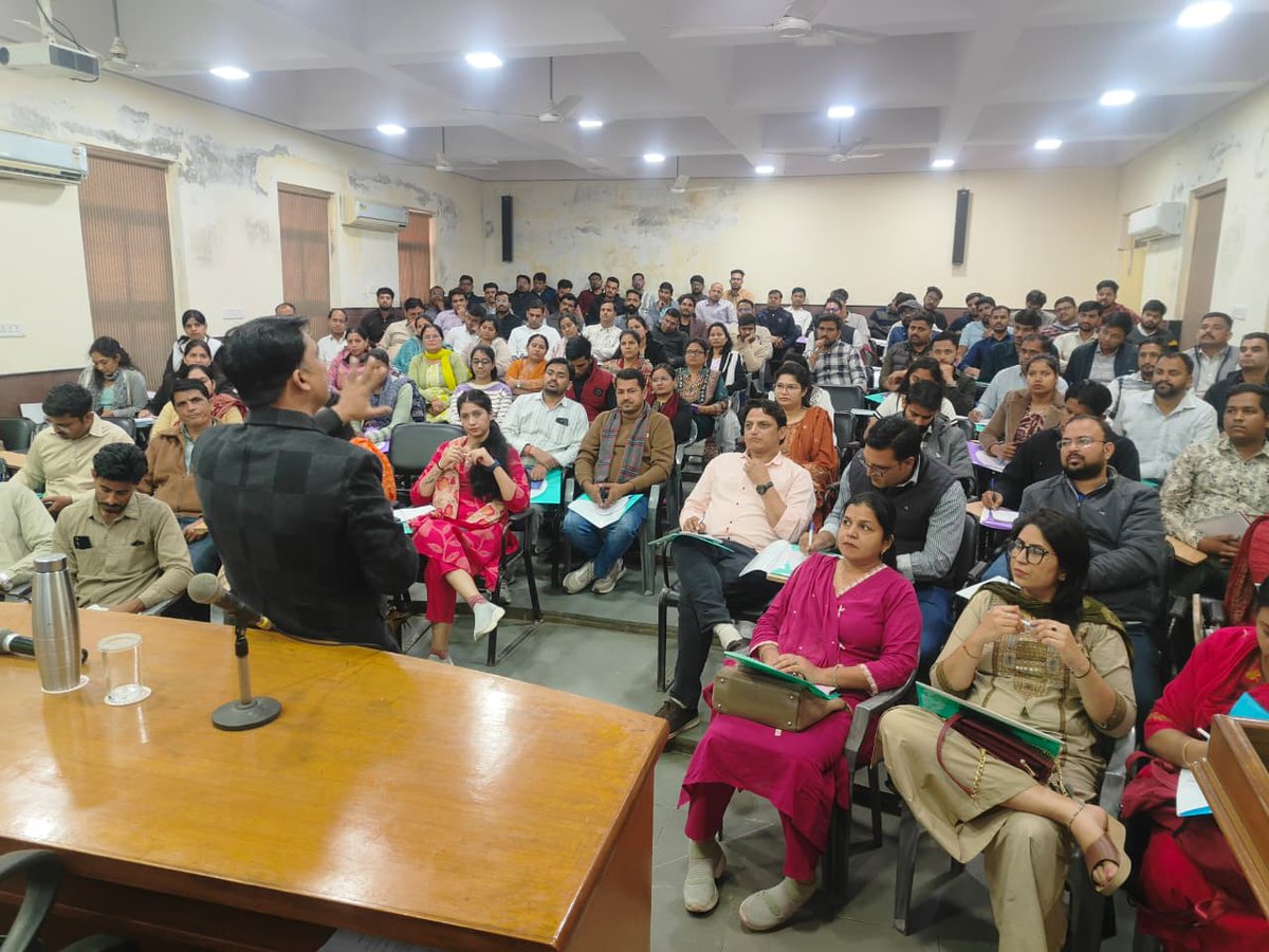 abdm_rajasthan's tweet photo. рдЖрдЬ рд╕реНрдЯреЗрдЯ рдЗрдВрд╕реНрдЯреАрдЯреНрдпреВрдЯ рдСрдл рд╣реЗрд▓реНрде рдПрдВрдб рдлреИрдорд┐рд▓реА рд╡реЗрд▓рдлреЗрдпрд░, рдЬрдпрдкреБрд░, рдореЗрдВ рддрдХрдиреАрдХреА рдЕрдзрд┐рдХрд╛рд░рд┐рдпреЛрдВ (рдЕрдЬрдореЗрд░ рдФрд░ рдЬреЛрдзрдкреБрд░ рдЬрд╝реЛрди ) рдХреЗ рд▓рд┐рдП рдПрдХ рджрд┐рд╡рд╕реАрдп рдкреНрд░рд╢рд┐рдХреНрд╖рдг рдХрд╛рд░реНрдпрд╢рд╛рд▓рд╛ рдХрд╛ рдЙрджреНрджреЗрд╢реНрдп рд╕реНрд╡рд╛рд╕реНрдереНрдп рд╕реЗрд╡рд╛рдУрдВ рдореЗрдВ рдбрд┐рдЬрд┐рдЯрд▓ рдкреНрд░рдХреНрд░рд┐рдпрд╛рдУрдВ рдХреЛ рд╕реБрджреГрдврд╝ рдХрд░рдиреЗ рдкрд░ рдмрд▓ рджрд┐рдпрд╛ред
#ihms #abdm #AyushmanBharat #nha #DigitalHealth https://t.co/080XLAK0LD