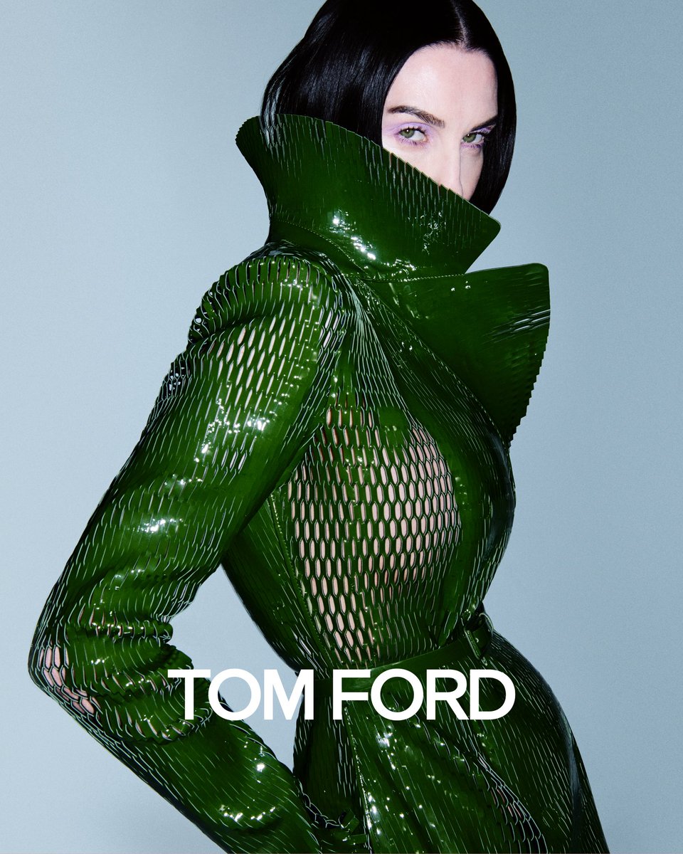 TOMFORD's tweet photo. SEDUCTION IS A DIALOGUE
SPRING SUMMER 2026 FEATURING SUSIE CAVE
TOM FORD by Haider Ackermann
#TOMFORD #TFSS26 https://t.co/bH2WSKa2md
