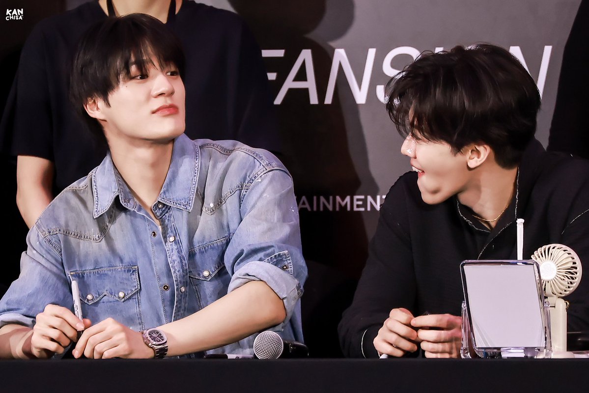 260213 น่ารักมาก 🐶🐰
#JENO #제노 
#JAEMIN #재민  
#NCTDREAM #엔시티드림  
#ShopeexNCTDREAMEvent