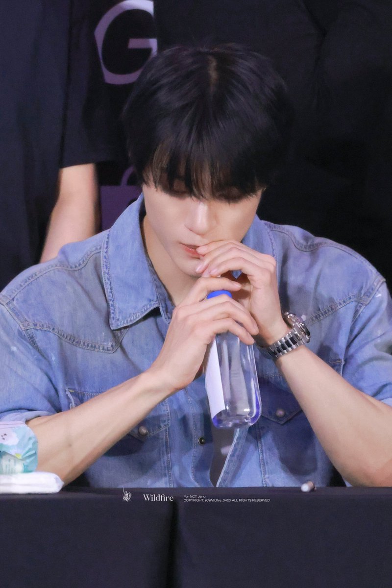 Wildfire_0423's tweet photo. 260213

#제노 #JENO #엔시티드림 #NCTDREAM https://t.co/YkhBSU74r6