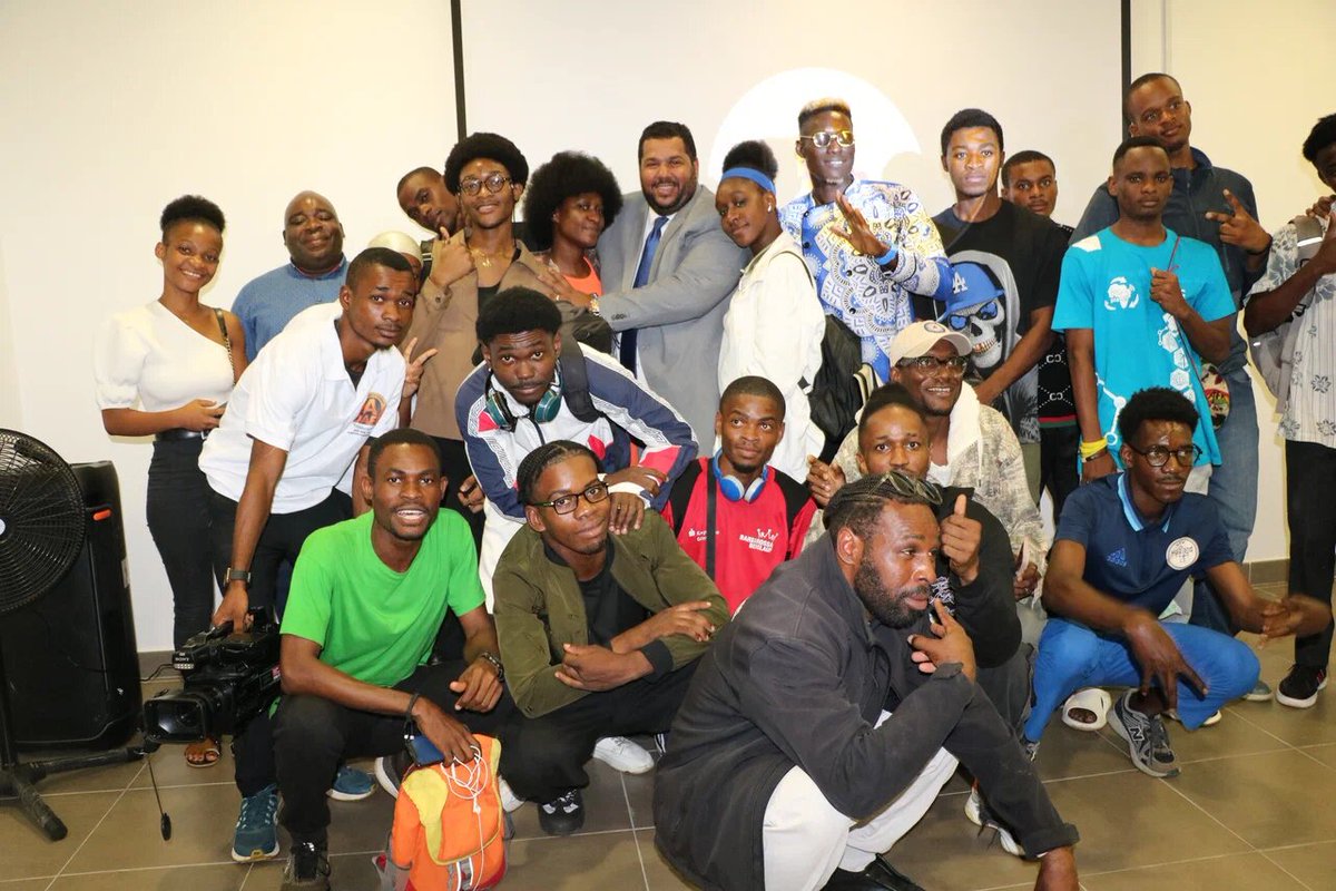 El embajador de #Cuba participó en una conferencia en el Centro Cultural de #Rusia en Malabo, donde resaltó el papel de la Isla y la Unión Soviética en la descolonización africana y reafirmó el compromiso solidario de la Isla el continente africano.

🔗afrinz.ru/2026/02/v-kult…