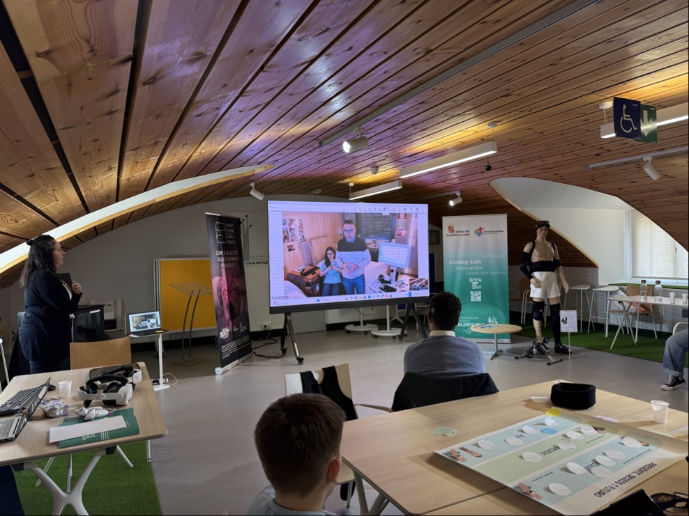 📅 Hoy hemos participado en la jornada del #ClusterSIVI: “Súmate al sector de los cuidados y la salud”

Hemos compartido experiencia y visión en un espacio de reflexión sobre cómo la innovación puede mejorar la atención y el bienestar de las personas. Gracias por la invitación💚