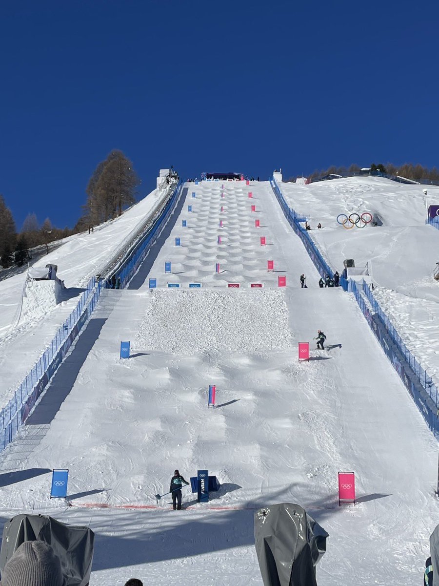 mikiitos's tweet photo. 今大会から採用されたデュアルモーグル⛷️
「モーグルと何が違うの？」とよく聞かれるので、簡単にまとめました👇
#MilanoCortinaOlympic2026 
#dualmogul
#デュアルモーグル https://t.co/v5s7GLEIx1