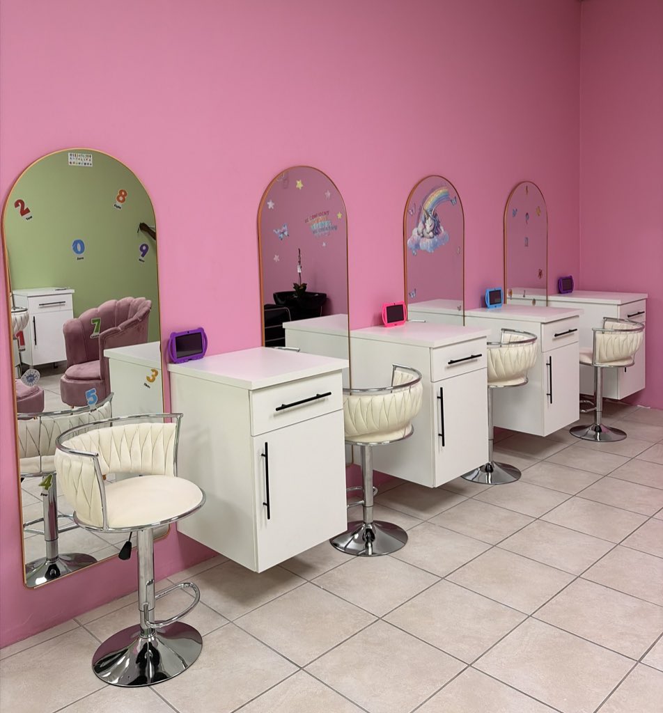 Mama &amp; Me Salon 💕✨

Where beauty becomes a bonding moment.

Bring your little one along and enjoy a soft, safe, and beautiful experience made for mamas and their babies. From hair to nails, brows to lashes, we create moments, not just looks.

Because nothing is sweeter than