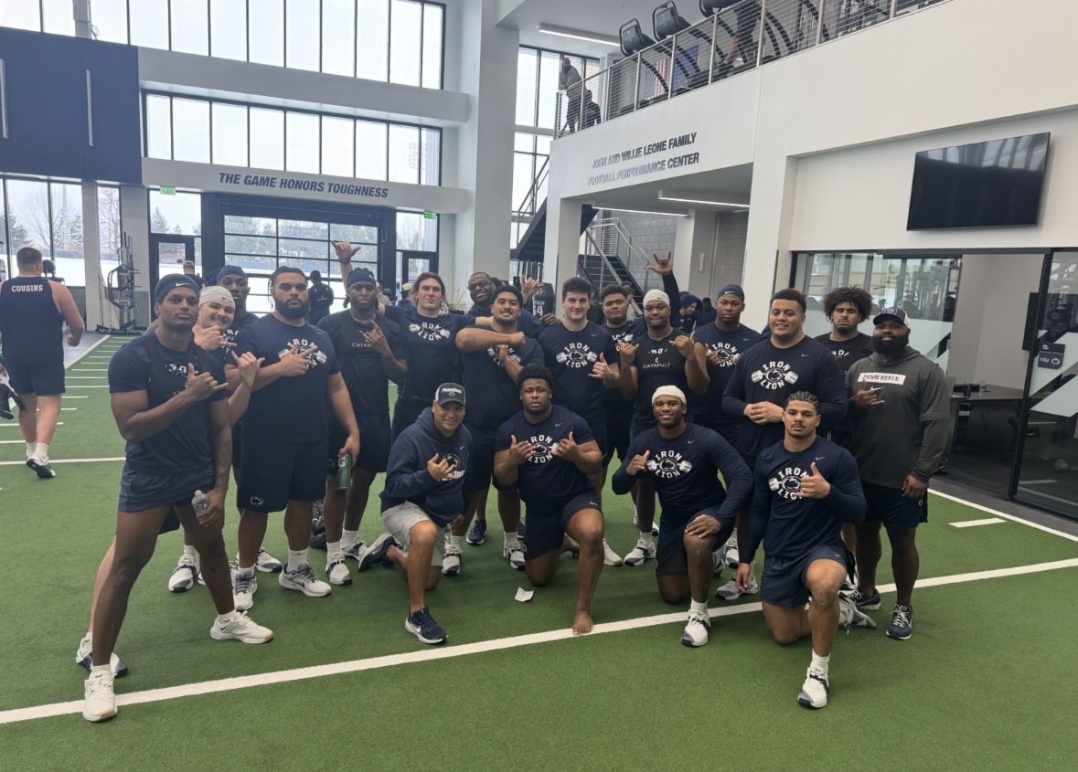 Happy Aloha Friday! Finally back in the lab with this new version of DLO! Creating family forever! Truly blessed to be a part of all these young men's journey! HE woke me up this morning...time to shine HIS light!! #GYMR #GODBLESS #YESSSAH #WEARE