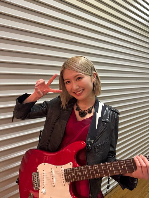 塩月希依音のTwitter画像13