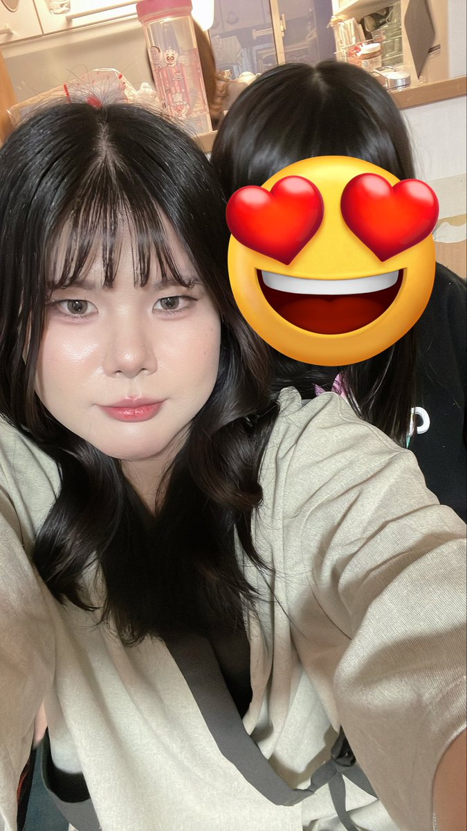 azm_LIBE's tweet photo. この間、実家帰ってきた！

お姉ちゃんって言いながら離れない妹が可愛い😍

明日出勤する！

#ニューハーフ　#男の娘 https://t.co/wlZWxYXXcs