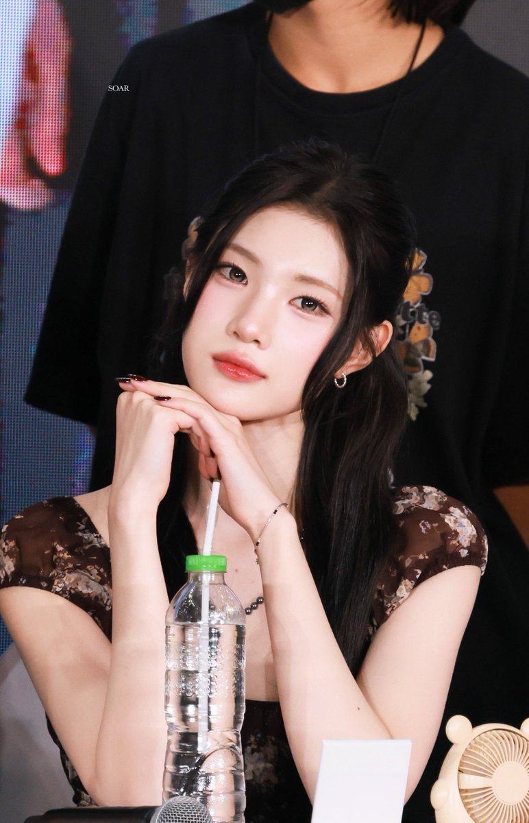 260213 Bangkok Fansign 

 #JUUN #주은
#Hearts2Hearts #하츠투하츠