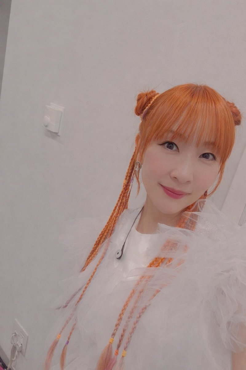 なんか顔も変わってるがw
髪の毛、何色が好き？