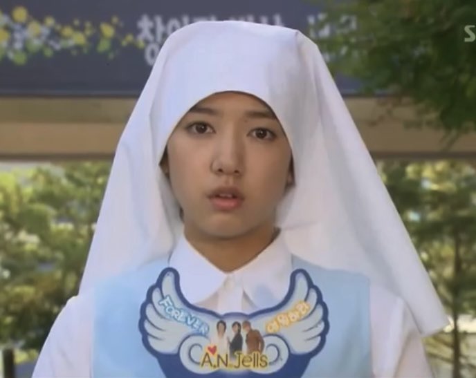 เห็นแล้วนึกถึงโกมีนัมเลย 55555555 🤣🤣