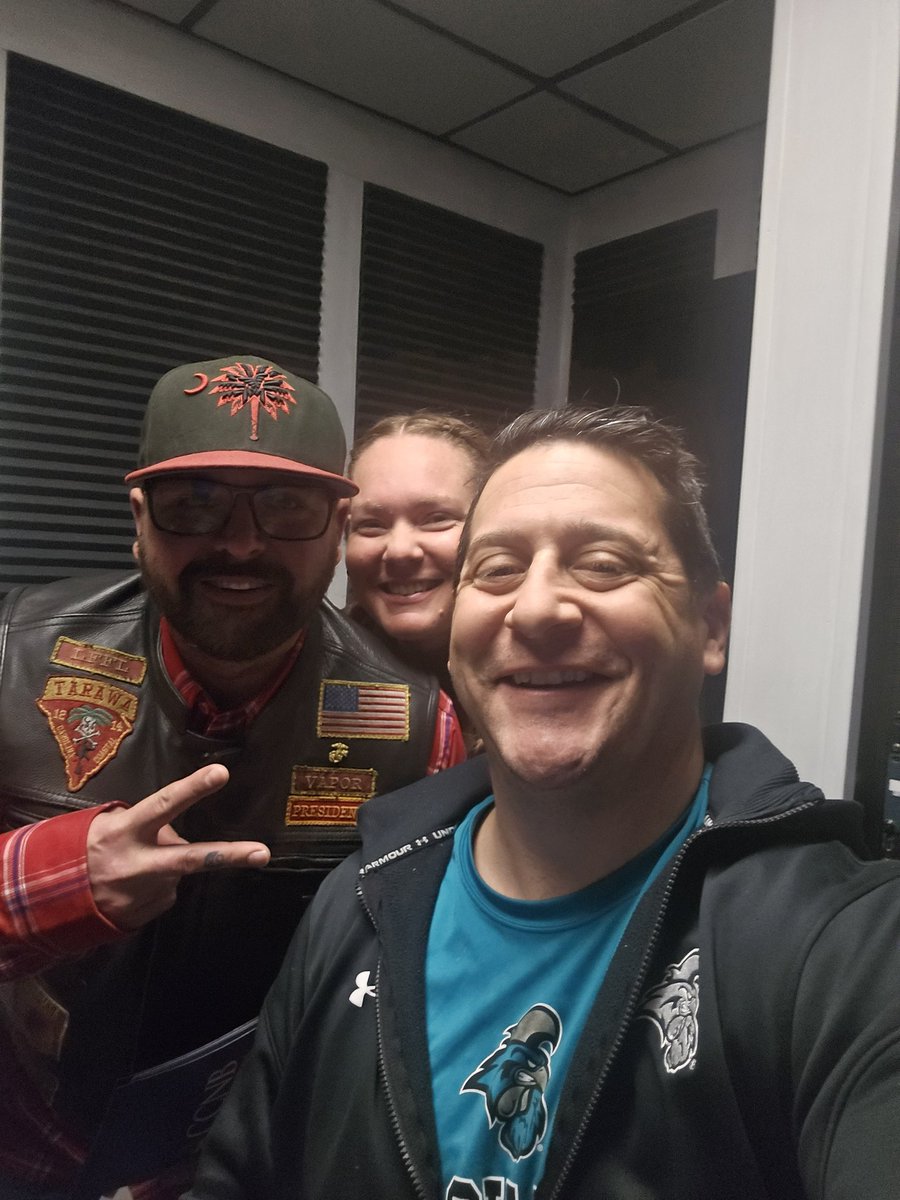 JoeCats19's tweet image. Big thx to Chris Palke (Vapor) of Leathernecks Nation Motorcycle Club - SC Chapter - for joining me this morning for our weekly #FreedomFriday #SaluteToService segment on Hot Talk 99.5FM #MyrtleBeach #SemperFi 🫡 🇺🇸