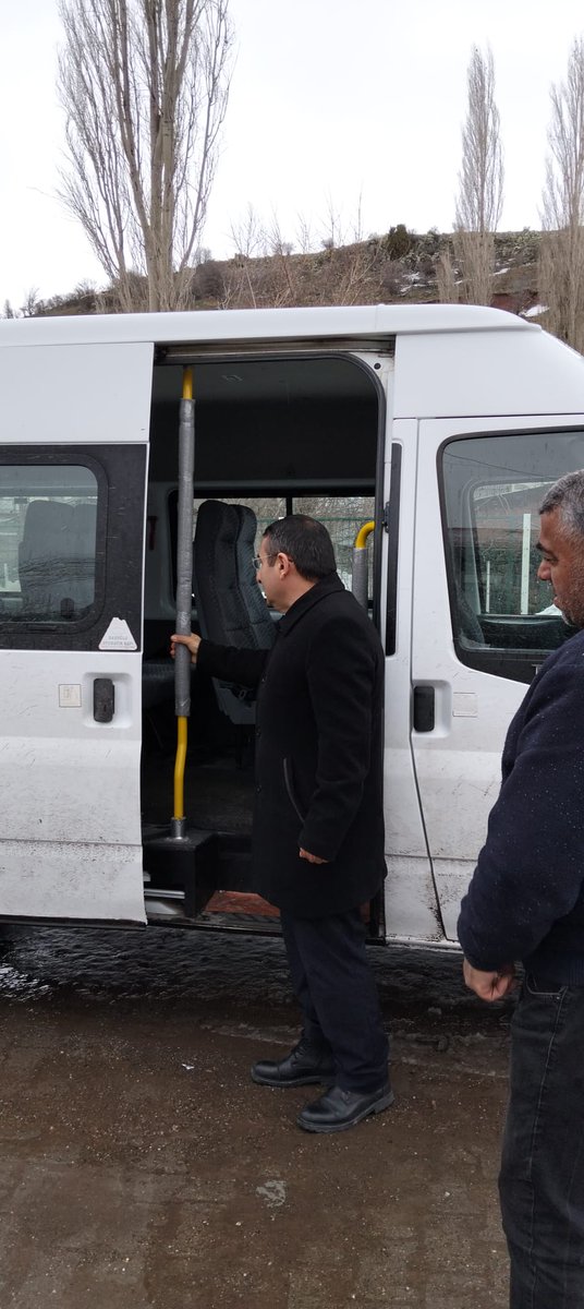 zaramem58's tweet photo. İlçe Milli Eğitim Şube Müdürümüz Sayın Kadir GÜNEY , Şerefiye Vali Aydın Güçlü İlkokulu-Ortaokulunda taşımalı araç denetimi gerçekleştirdi.

@sivasvaliligi 
@sivasmem 
@ZaraKaymakamlik 
@zaramem58 https://t.co/N7gnEOt03d